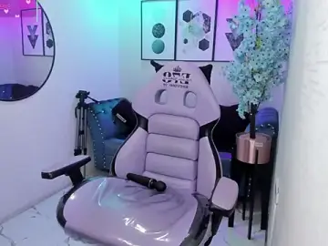 Stripchat Free Live Porn of Tiara_rr