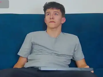 Stripchat Live Sex Cam of Tristan_Kane