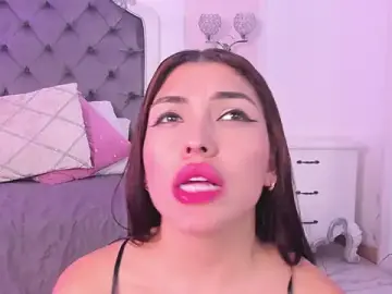 Stripchat Watch Live Sex Cams of _brenda_becker