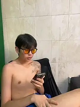 Stripchat Free Porn Cam of DDD_17