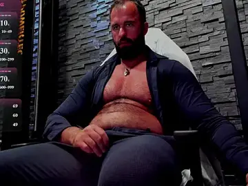 Stripchat Sex Cam of David_Big_Daddy