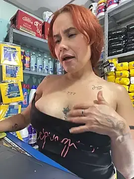 Stripchat Live Sex Cam of Queen_lorena