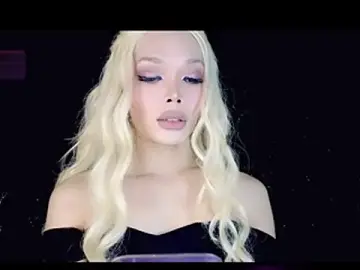 Stripchat Live Porn of PRETTY_BIGCOCK1