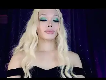 Stripchat Free Live Porn of PRETTY_BIGCOCK1