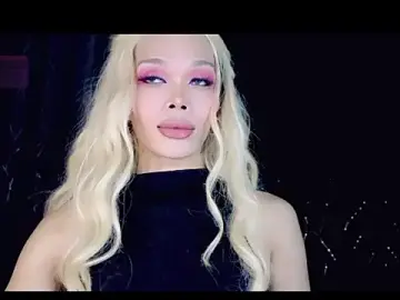 Stripchat Sex Cam of PRETTY_BIGCOCK1