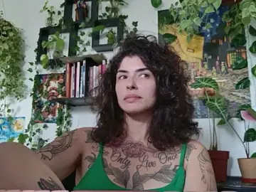 Stripchat Sex Cam of TaliMajesty