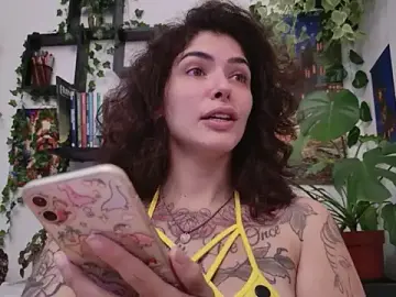 Stripchat Live Sex Cam of TaliMajesty