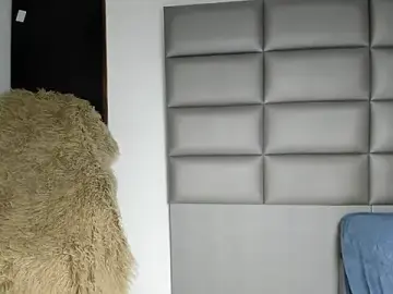 Stripchat Live Sex Cam of dereksmith2