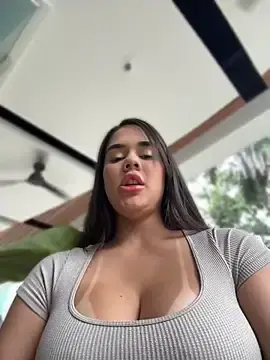 Stripchat Watch Live Sex Cams of BellaLeclair_