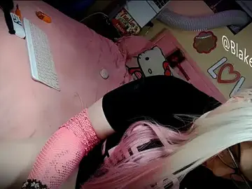 Stripchat Nude Webcam of Blakelytgirl
