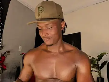 Stripchat Adult Video Chat of DannSmmith
