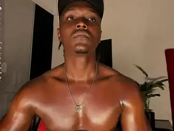 Stripchat Sex Cam of DannSmmith