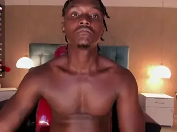 Stripchat Sex Cam of DannSmmith