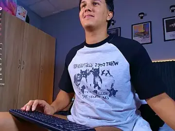 Stripchat Sex Chat of Leo_Savage_