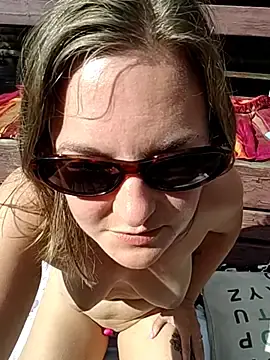 Stripchat Free Live Porn of SwedishJennifer