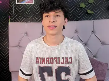 Stripchat Live Porn of Axel__Evans