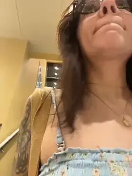 Stripchat Live Sex of BeautifulMesss