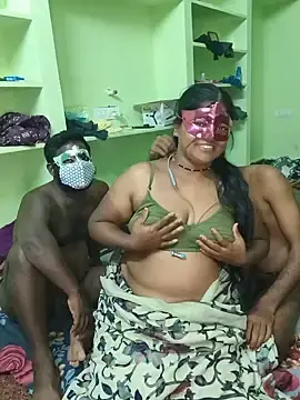 Stripchat Live Sex Cam of Hotviyaja-sexy