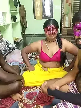 Stripchat Adult Webcam of Hotviyaja-sexy