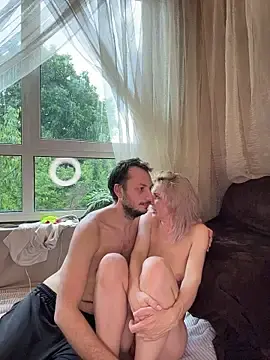 Stripchat Live Sex Cam of Lovebackground