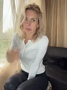 Stripchat Live Sex of Lovebackground