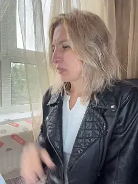 Stripchat Free Porn Cam of Lovebackground