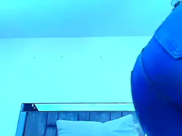 Stripchat Sex Cam of alyssia_ocean