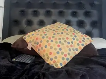 Stripchat Free Porn Cam of Alika_Shanty