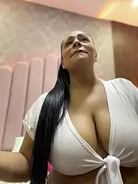 Stripchat Watch Live Sex Cams of sofia_xxx02