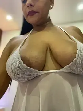 Stripchat Free Porn Cam of sofia_xxx02