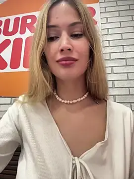Stripchat Nude Webcam of blonde_exe