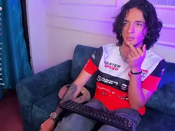 Stripchat Sex Cam of Skinny_Mac