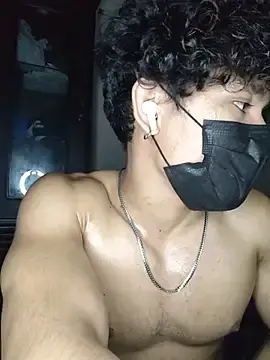 Stripchat Adult Webcam of roxiii_
