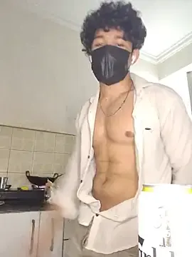 Stripchat Best Webcam of roxiii_