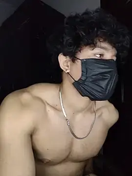 Stripchat Free Live Porn of roxiii_