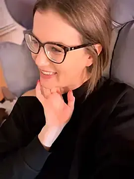Stripchat Best Webcam of MaiseKnox