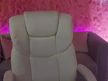 Stripchat Free Porn Cam of KettyFlow_