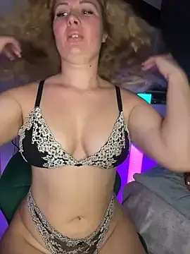 Stripchat Sex Cam of Velvetnoir21