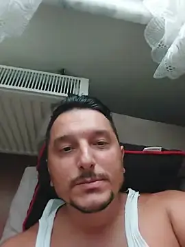 Stripchat Adult Webcam of mertkarassu