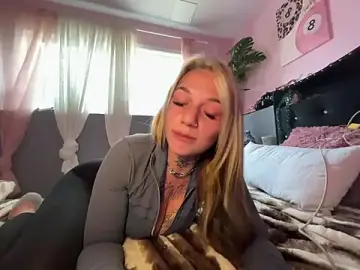Stripchat Free Porn Cam of chloetease