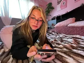 Stripchat Free Porn Cam of chloetease