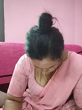 Stripchat Adult Webcam of tamilaruvi