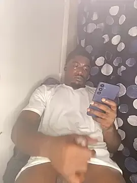 Stripchat Adult Webcam of BrownSkinHandsome