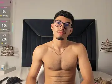 Stripchat Sex Cam of Jaxon_Carter