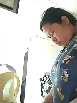 Stripchat Live Porn of TeaseNPlease_13