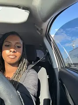 Stripchat Live Sex Cam of Your_Paris