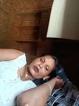 Stripchat Adult Webcam of cute_diya_12