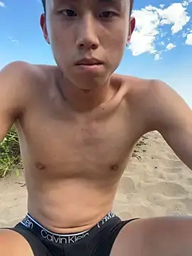 Stripchat Sex Cam of Benson18y