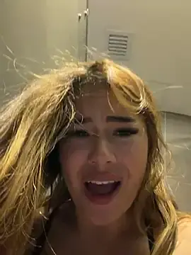 Stripchat Free Porn Cam of sammbunny