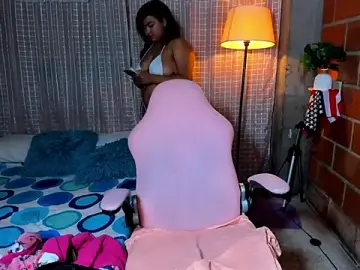 Stripchat Free Porn Cam of ivy_roosx